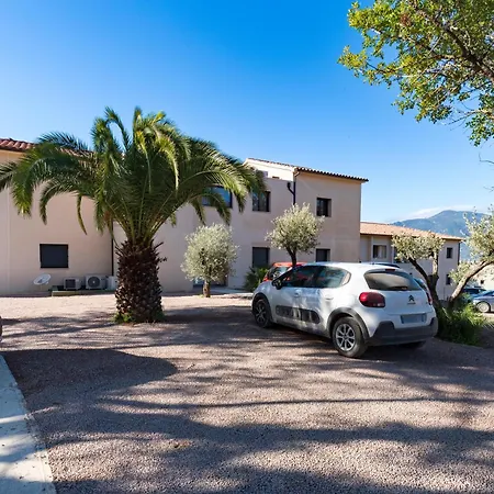 Pandora 6 Personnes Magnifique Apparemment Avec Piscine Dans La Ajaccio (Corsica)